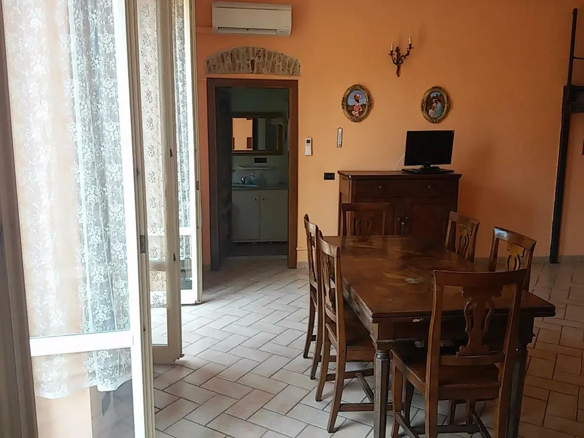 Amber Apartment Levanto