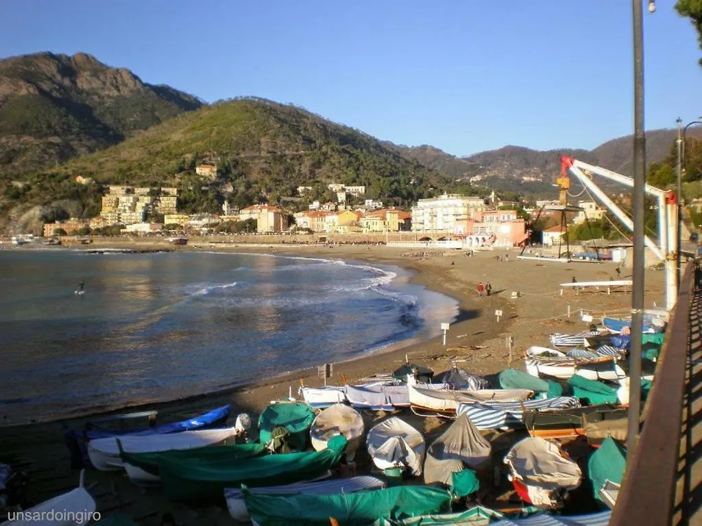 Amber Apartment Levanto Italy